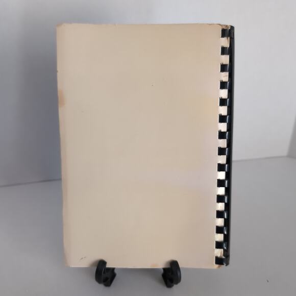 Strasburg Heritage Society Cookbook Favorite Recipes Pennsylvania - Picture 2 of 12